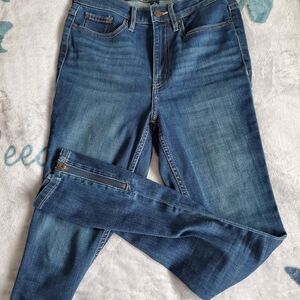 Stylish Blue Denim Jeans